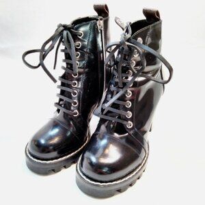 LOUIS VUITTON Star Trail Ankle Boot Black
